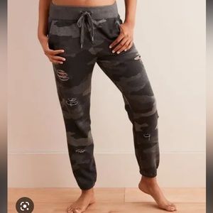 Aerie Camo Ripped Joggers
